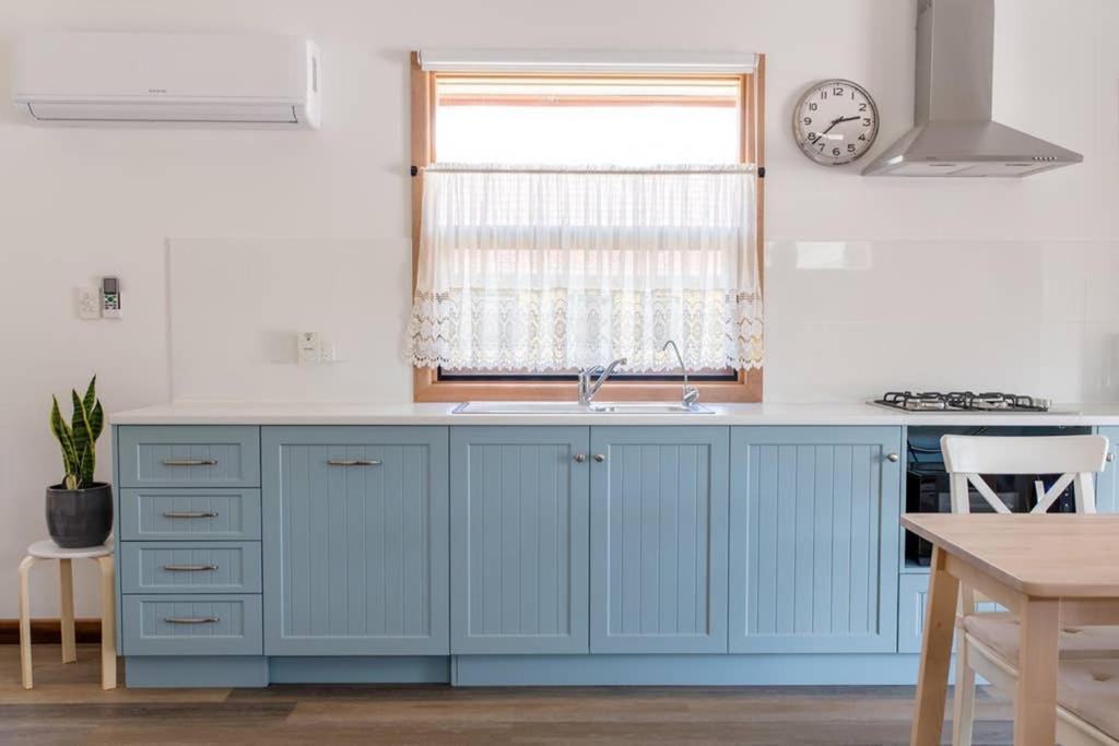 Bird In Hand Cottage, Port Noarlunga Bagian luar foto